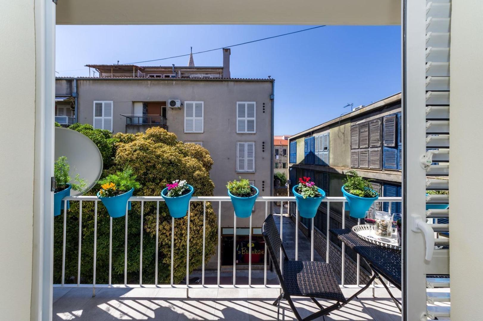 Ema 2Br Apt. In Old Town Centre Ζαντάρ Εξωτερικό φωτογραφία